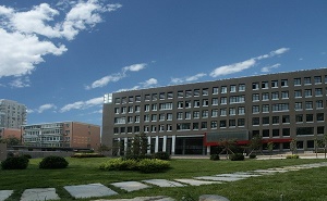 北京大学附属中学