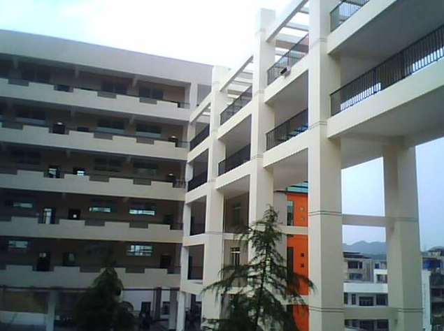 小河区第二中学