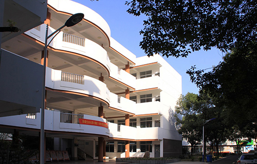 石屏县坝心中学