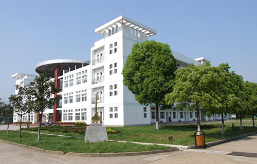 越西县河东乡中学