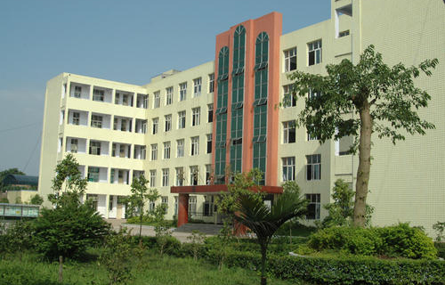江油市香水乡初级中学校