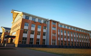 新宁县第四中学