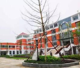 文山兴华文武学校