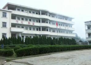 永川市石竹镇初级中学校