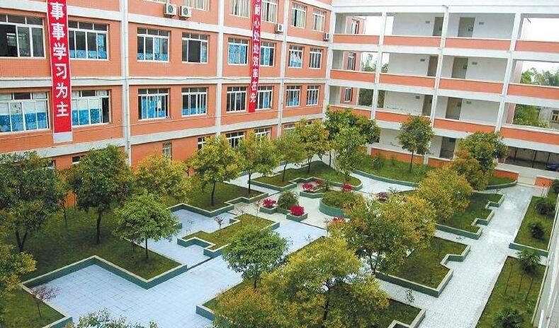 开江县宝塔坝乡初级中学