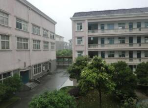 绵阳市游仙区云凤乡中学