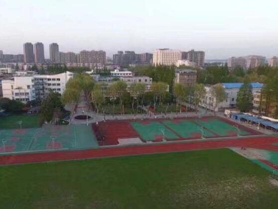 南京十四中学